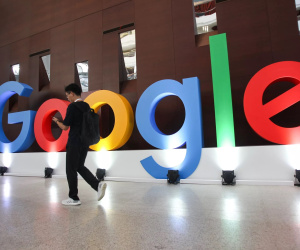 Nhân viên Google phải chia sẻ bàn làm việc với nhau