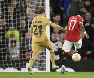 Ngược dòng mãn nhãn, MU loại Barca khỏi Europa League