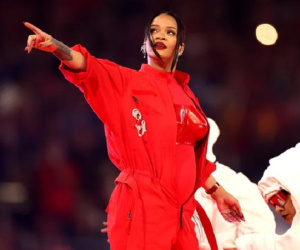 Rihanna sẽ tiếp tục vác bụng bầu lên sân khấu, lần đầu biểu diễn tại Oscar