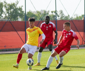 U20 Việt Nam cho đối thủ đá đủ người dù nhận thẻ đỏ