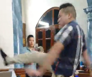 Trưởng văn phòng công chứng bị 'tung cước' vào mặt làm đơn cầu cứu Thiếu tướng Đinh Văn Nơi