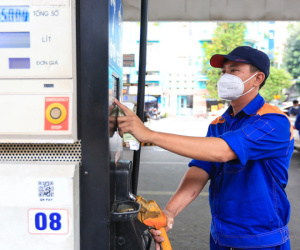 Giá xăng giảm lần thứ 2 liên tiếp