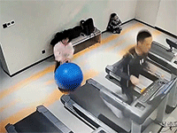 Bé gái làm người đàn ông ngã đau đớn trong phòng gym nhưng bố mẹ phủi bỏ trách nhiệm