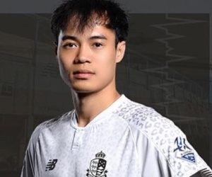 Văn Toàn đá chính ngay trận khai màn K.League 2