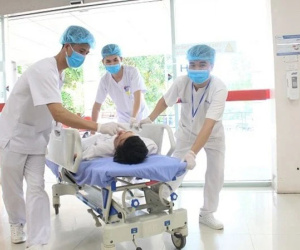 Người cha từ chối bán nhà để chữa bệnh cho con trai với lý do: 'Đằng nào nó cũng không sống nổi, không cần chữa'