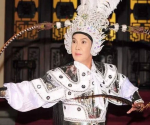 NSƯT Vũ Linh những ngày cuối đời: Sống chung với bệnh tật, không vợ không con, được cháu ruột chăm sóc