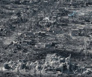 Quân Nga và Ukraine cận chiến, thị trấn ở Donetsk bị san phẳng