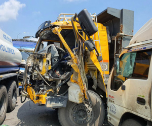 5 xe tải 'dính chùm' trong vụ tai nạn liên hoàn trên quốc lộ 1