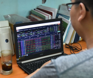 Cổ phiếu bất động sản hụt hơi sau một phiên tăng mạnh