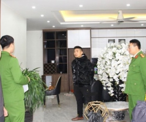 Nhà mới chưa kịp ở đã bị trộm đưa xe tải vào 'vét sạch' nội thất
