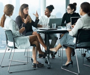 Ngày Quốc tế Phụ nữ: Thu hẹp khoảng cách giới về công nghệ