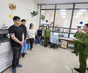 Đăng kiểm viên đối phó công an bằng cách xóa hết dữ liệu 'ăn' hối lộ