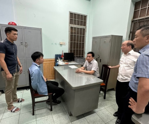 Giải cứu cháu bé 4 tuổi bị đối tượng khống chế, dọa tự thiêu