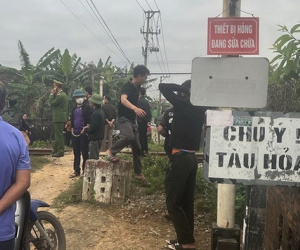Người đàn ông tử vong khi băng qua đường sắt, xe máy bị kéo lê 100 m