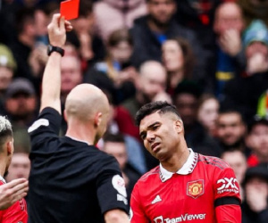 Casemiro mặt như muốn khóc, bị treo giò 4 trận