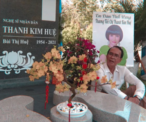 Nghệ sĩ Thanh Điền từ chối đề nghị tu sửa mộ Thanh Kim Huệ từ gia đình NSƯT Vũ Linh
