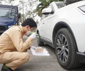 Tăng cường tới trung tâm đăng kiểm: Cảnh sát giao thông làm gì?