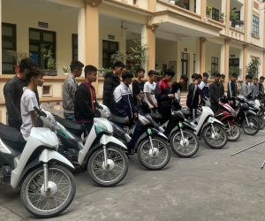 Khởi tố 20 thanh thiếu niên mang hung khí đi giải quyết mâu thuẫn