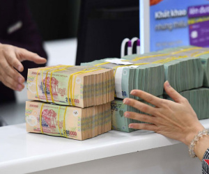Lãi suất cho vay hạ nhiệt, hàng trăm nghìn tỷ vốn rẻ