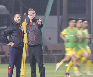 HLV Troussier truyền cảm hứng cho U23 Việt Nam hướng đến tham vọng World Cup