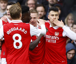 'Bắn nát' đại bàng, Arsenal hơn Man City 8 điểm