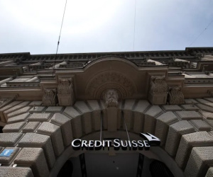UBS đề nghị mua Credit Suisse giá 1 tỷ USD
