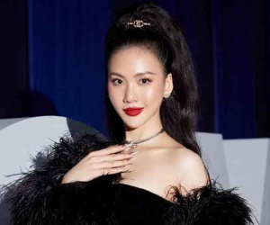 Siêu mẫu quốc tế Bùi Quỳnh Hoa úp mở chuyện tham gia Miss Universe 2023: 'Cờ đến tay thì phất thôi'