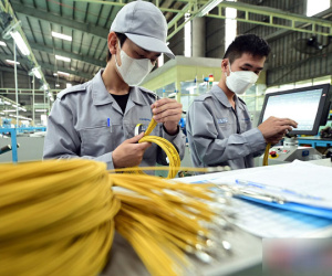 Đóng BHXH 15 năm hưởng lương hưu, có ngăn được người lao động rút 'một cục'?