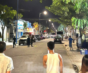 Công an đột nhập ki-ốt, giải cứu một phụ nữ bị bắt làm con tin trong đêm