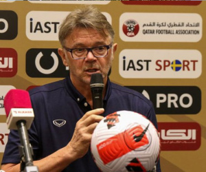 HLV Philippe Troussier ước 'được nghe Quốc ca Việt Nam ở World Cup' trong sinh nhật tuổi 68