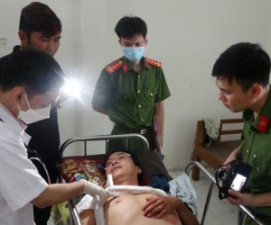 Ngăn em trai hành hung vợ, anh ruột bị đâm chết