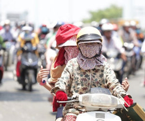 Thời tiết thay đổi thất thường, người dân miền Bắc cảm nhận 4 mùa trong 1 tuần, nhiều người có thể rơi vào tình trạng sốc nhiệt