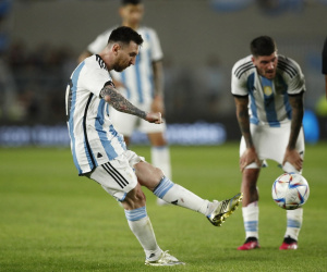 Ronaldo gọi, Messi ghi bàn đẹp mắt giúp Argentina đánh bại Panama