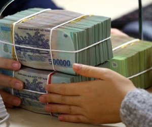 Liên tiếp xảy ra các vụ mất tiền gửi ngân hàng: Người gửi tiền cần lưu ý gì?