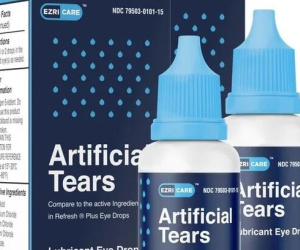 Thuốc nhỏ mắt nhiễm khuẩn làm chết người, mù lòa gây chấn động nước Mỹ