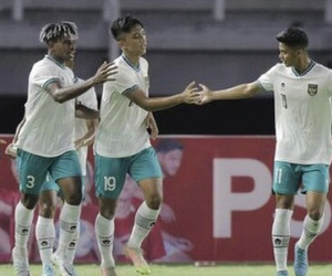 FIFA bất ngờ hủy lễ bốc thăm U20 World Cup ở Indonesia