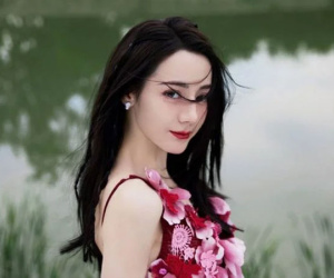 Phản ứng của Địch Lệ Nhiệt Ba sau khi một người đàn ông tố bị fan nữ minh tinh 'tác động vật lý'
