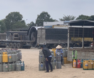 Tạm giữ cả ngàn bình gas có dấu hiệu giả mạo và 4 xe tải
