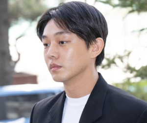 'Ảnh đế' Yoo Ah In lần đầu lộ diện trước truyền thông sau bê bối chôn vùi sự nghiệp