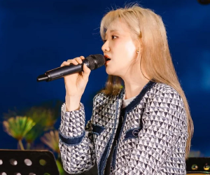 Hari Won gây tranh cãi khi hát live, netizen ngao ngán: 'Hát tiếng Việt hay Hàn vậy? Nghe nhức đầu thật'