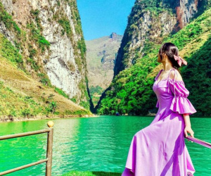 Đi chơi 30/4-1/5: Đổ xô xuất ngoại, tour ‘hot’ khóa sổ
