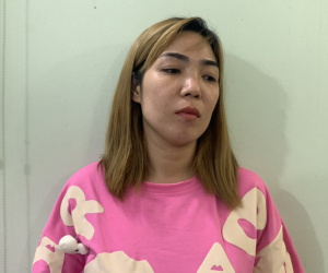 Thông tin mới vụ cô gái trẻ bị lôi khỏi ô tô, lột hết quần áo giữa đường