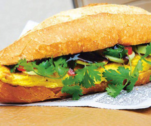 Bánh mỳ-trứng-sữa khi kết hợp sẽ có một cặp đôi hoàn hảo cho bữa sáng nhưng có một món 'đại kỵ' nhiều người vẫn dùng