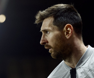 Messi không chấp nhận giảm lương, chuẩn bị rời PSG