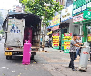 Từ ngày 1-4, giá gas giảm mạnh hiếm có