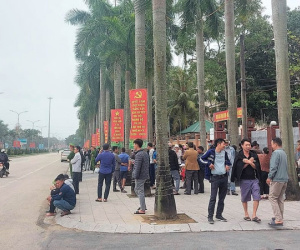 50 học sinh Nghệ An bị bắt nghỉ học để phản đối phương án 'siết' xe điện