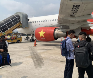 Kỳ thủ đội tuyển cờ tướng TP HCM 'tố' vali bị rạch, phá khóa khi đi máy bay?