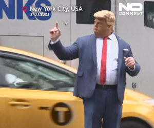Người đàn ông đóng giả cựu Tổng thống Trump đi điều tiết giao thông ở New York
