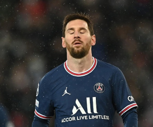 Messi lại là tâm điểm trong... thất bại