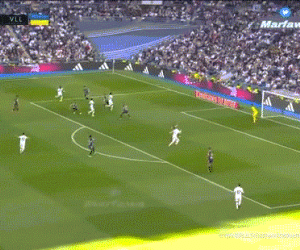 Chiêm ngưỡng cú hat-trick trong vòng 7 phút của Benzema